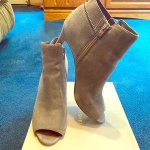Grey open-toe Suede Booties